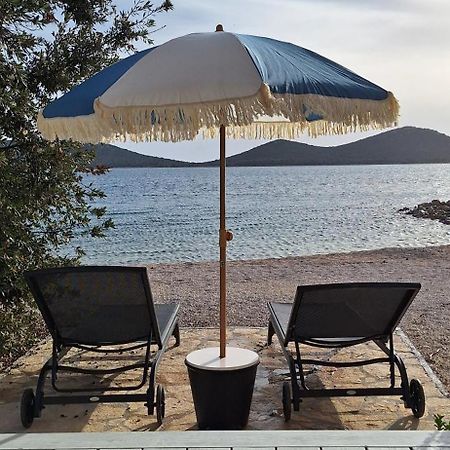 Villa On The Beach Pakoštane Exterior foto